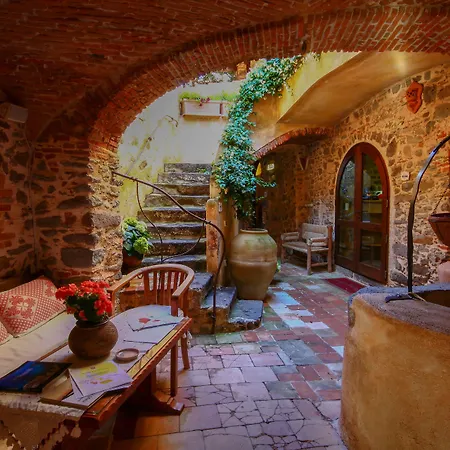 Anticos Palathos 3* Orosei