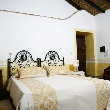 Anticos Palathos Hotel 3*