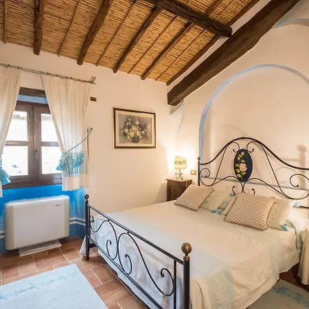 Hotell Anticos Palathos Orosei
