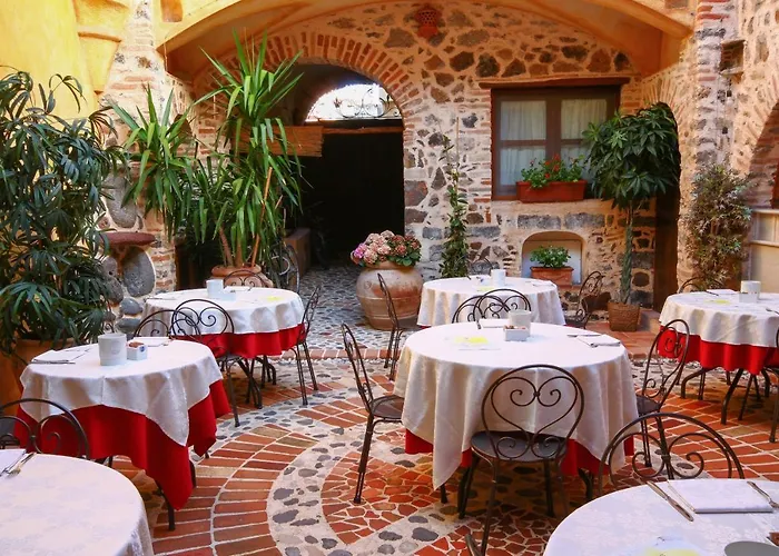 Anticos Palathos Hotel